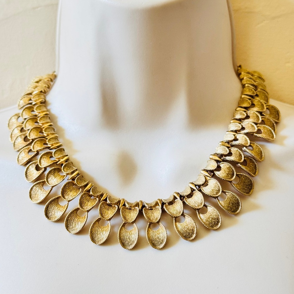 Coro Francois Necklace VTG Satin Gold Tone Choker 50s Glam Statement‎ Collar 16"